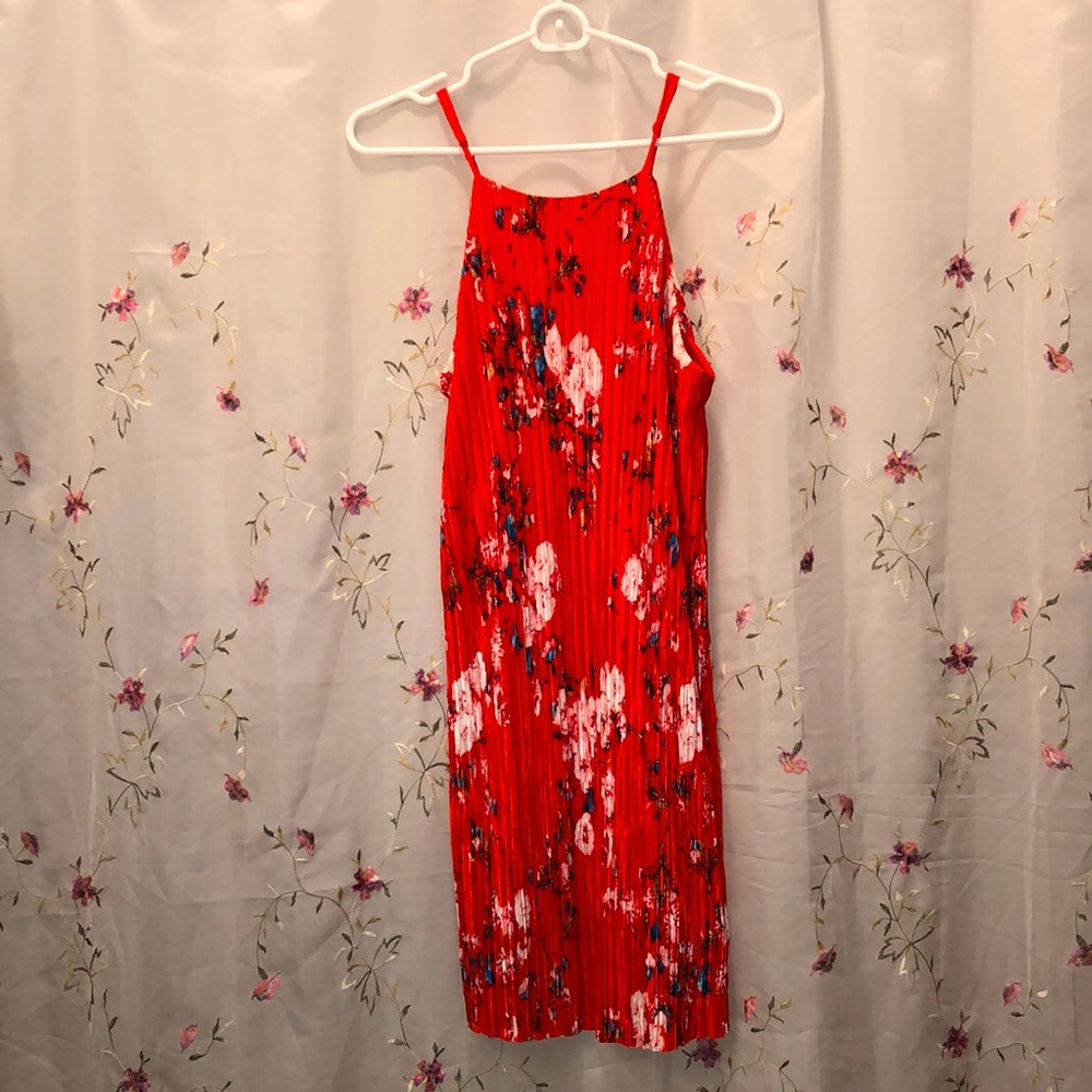 Collective Concepts Pleated Dress - Picture 4 of 16